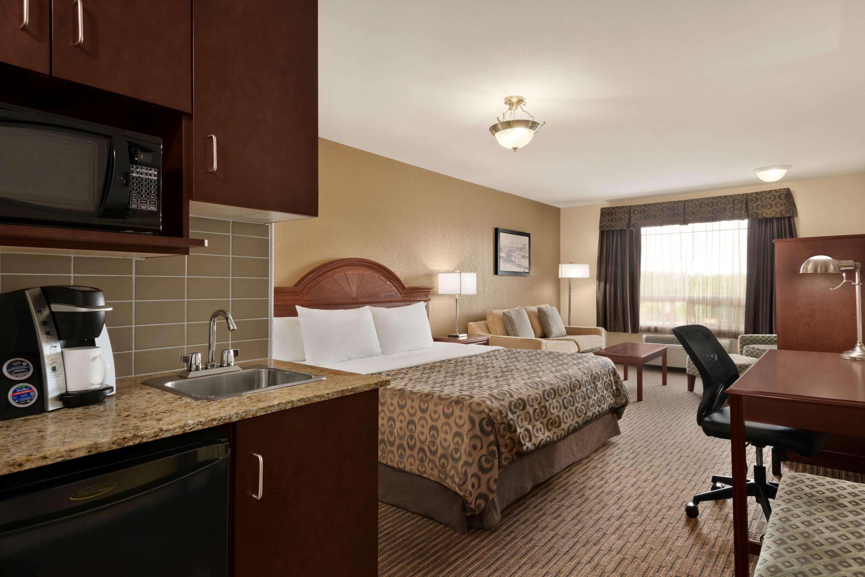 Surestay By Western Hotel 2*